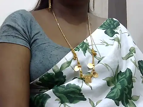 Snapshot of Hot_akshara chatting on September 9, 2025, 2:37 pm Hot akshara online show from September 9, 2025, 2:37 pm