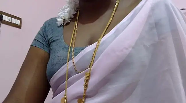 Snapshot of Hot_akshara chatting on February 21, 2025, 1:33 pm Hot akshara online show from February 21, 2025, 1:33 pm