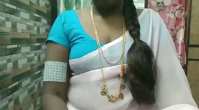 Snapshot of Hot_akshara chatting on December 2, 2024, 3:31 pm Hot akshara online show from December 2, 2024, 3:31 pm