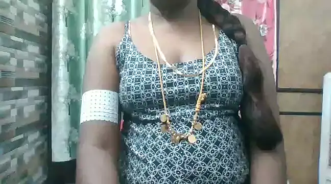 Snapshot of Hot_akshara chatting on December 2, 2024, 12:47 am Hot akshara online show from December 2, 2024, 12:47 am