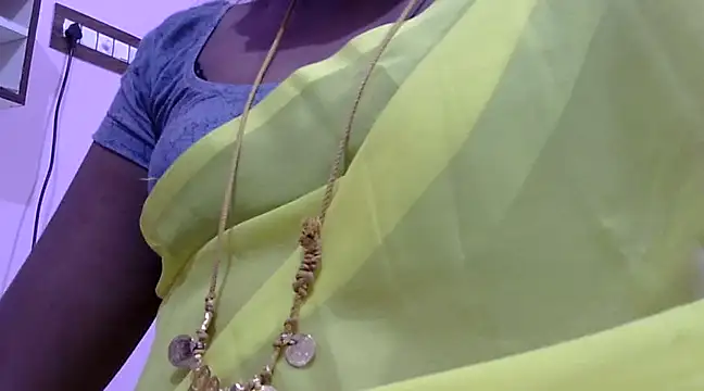 Snapshot of Hot_akshara chatting on February 20, 2025, 4:28 am Hot akshara online show from February 20, 2025, 4:28 am