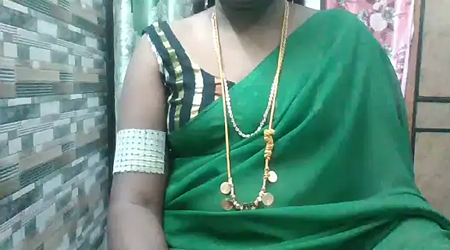 Snapshot of Hot_akshara chatting on December 3, 2024, 6:44 pm Hot akshara online show from December 3, 2024, 6:44 pm