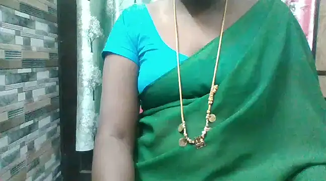 Snapshot of Hot_akshara chatting on December 10, 2024, 10:05 pm Hot akshara online show from December 10, 2024, 10:05 pm