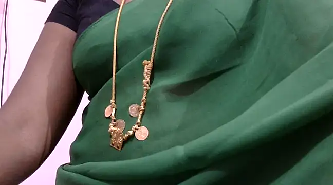 Snapshot of Hot_akshara chatting on February 19, 2025, 5:49 pm Hot akshara online show from February 19, 2025, 5:49 pm