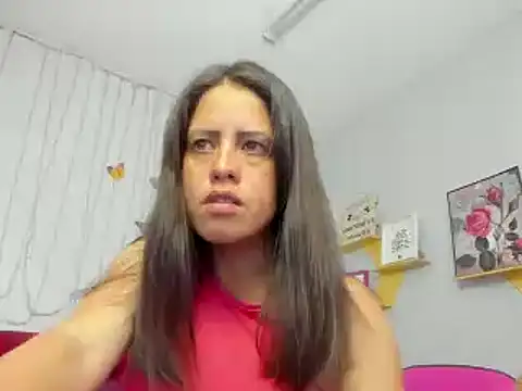 Snapshot of kathina_giraldo chatting on February 9, 2025, 1:46 pm kathina giraldo online show from February 9, 2025, 1:46 pm