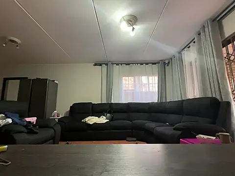 Snapshot of Dicktator16 chatting on February 17, 2026, 4:10 am Dicktator16 online show from February 17, 2026, 4:10 am