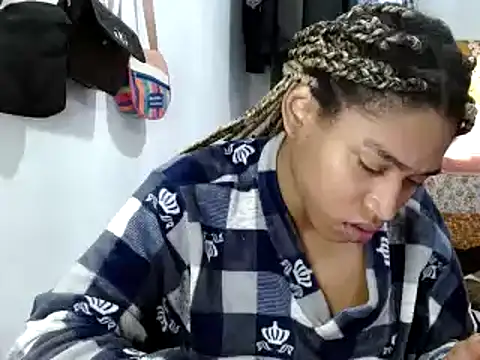 miriam775 online show from February 19, 2025, 3:05 pm