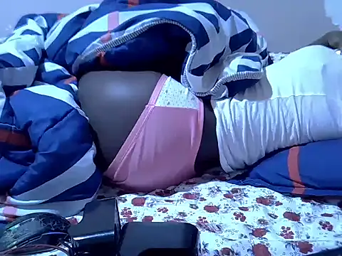 Snapshot of Just_Karu chatting on February 28, 2026, 12:49 pm Just Karu online show from February 28, 2026, 12:49 pm