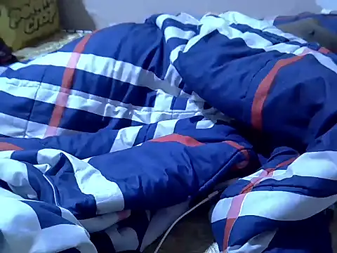 Snapshot of Just_Karu chatting on December 22, 2025, 4:34 am Just Karu online show from December 22, 2025, 4:34 am