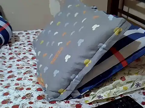 Snapshot of Just_Karu chatting on February 1, 2026, 9:07 am Just Karu online show from February 1, 2026, 9:07 am