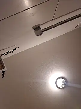 Jujuicy 97 online show from April 9, 2026, 4:03 am