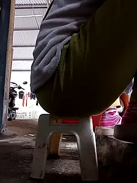 JasminePham online show from March 1, 2025, 2:04 am