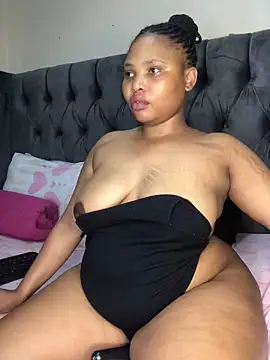 Snapshot of Anaelle24 chatting on February 27, 2026, 6:57 am Anaelle24 online show from February 27, 2026, 6:57 am