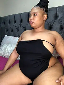 Anaelle24 online show from June 5, 2026, 4:06 am