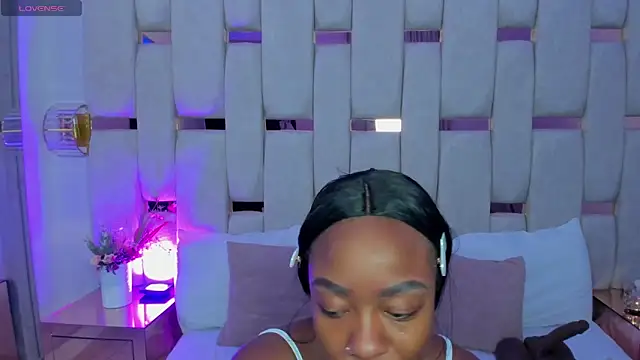 mia schwarz online show from February 19, 2026, 8:50 pm