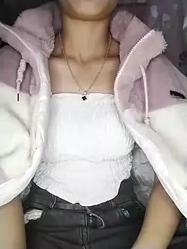 Snapshot of lytamye chatting on March 7, 2025, 9:07 am lytamye online show from March 7, 2025, 9:07 am