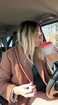 EmyLana online show from March 23, 2026, 7:41 am