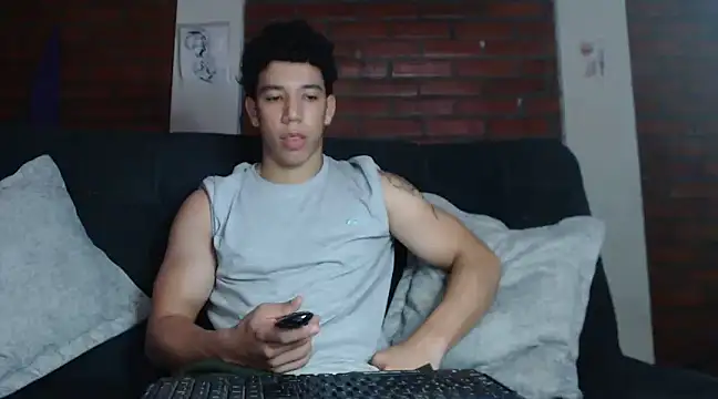 Snapshot of ethan_noir chatting on December 30, 2024, 1:15 am ethan noir online show from December 30, 2024, 1:15 am