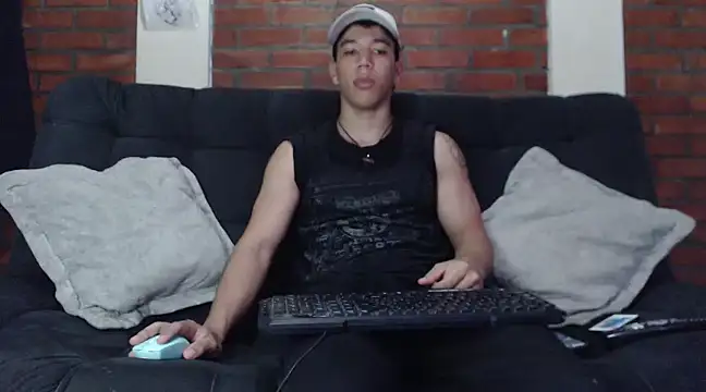 Snapshot of ethan_noir chatting on January 21, 2025, 11:13 pm ethan noir online show from January 21, 2025, 11:13 pm