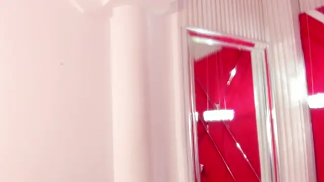 SusanCouper online show from December 20, 2025, 11:13 am