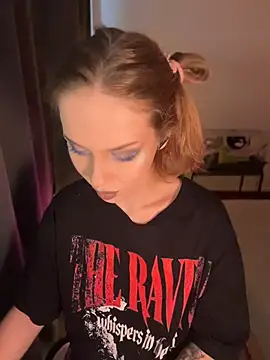 Natural pussy online show from July 29, 2026, 10:03 am