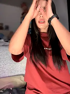 -Loren- online show from December 4, 2025, 11:31 am