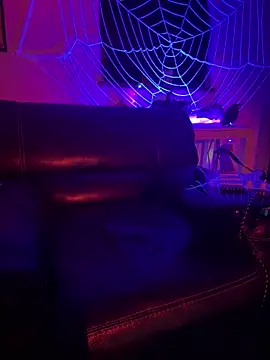 Snapshot of karrmmaa chatting on September 16, 2025, 8:59 am karrmmaa online show from September 16, 2025, 8:59 am