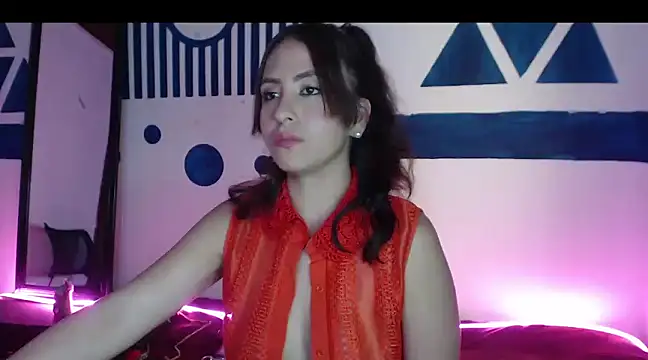 Camilleparist online show from December 10, 2024, 5:22 pm