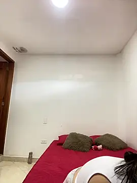 Im Amelia online show from November 25, 2025, 12:38 pm