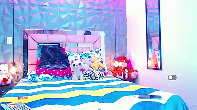 Snapshot of Doll_IvannaTs chatting on January 27, 2025, 2:31 am Doll IvannaTs online show from January 27, 2025, 2:31 am