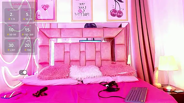 Snapshot of Doll_IvannaTs chatting on February 3, 2026, 9:53 pm Doll IvannaTs online show from February 3, 2026, 9:53 pm