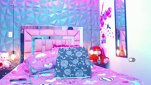 Snapshot of Doll_IvannaTs chatting on February 7, 2025, 11:45 pm Doll IvannaTs online show from February 7, 2025, 11:45 pm