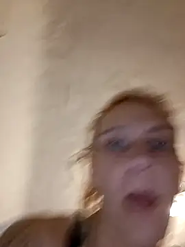 Snapshot of degiggxxx chatting on November 4, 2025, 4:05 am degiggxxx online show from November 4, 2025, 4:05 am