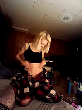 Snapshot of degiggxxx chatting on December 5, 2025, 5:06 am degiggxxx online show from December 5, 2025, 5:06 am