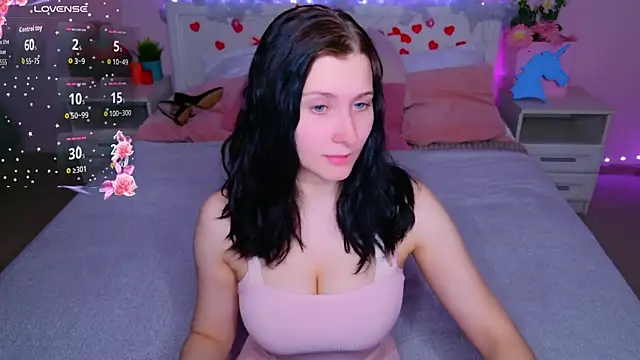 Snapshot of SarahStanley chatting on March 24, 2026, 4:18 pm SarahStanley online show from March 24, 2026, 4:18 pm