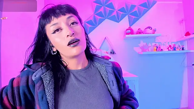 Valkiria ponce online show from December 17, 2025, 5:34 am