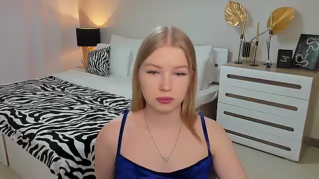 shy  lady online show from February 22, 2025, 6:19 pm