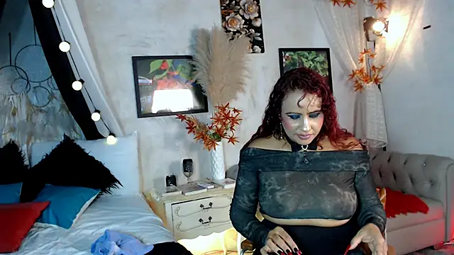 Snapshot of Kyara_Queen chatting on February 24, 2025, 6:58 pm Kyara Queen online show from February 24, 2025, 6:58 pm