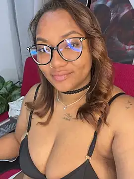 Snapshot of Lilithcaballero chatting on March 4, 2025, 9:18 am Lilithcaballero online show from March 4, 2025, 9:18 am