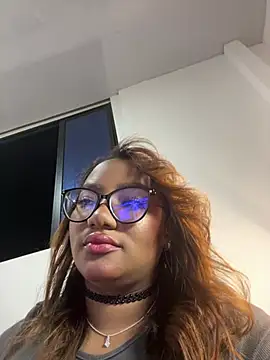 Snapshot of Lilithcaballero chatting on March 10, 2025, 2:17 am Lilithcaballero online show from March 10, 2025, 2:17 am