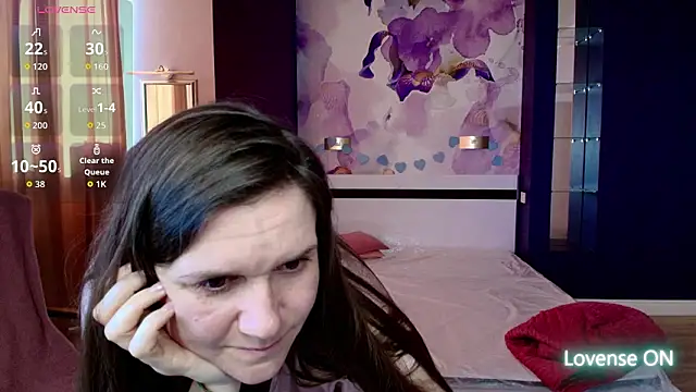 AriaGray online show from March 9, 2026, 1:25 pm