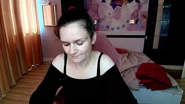 AriaGray online show from July 27, 2026, 12:23 pm
