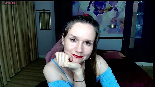 AriaGray online show from July 4, 2026, 8:13 pm
