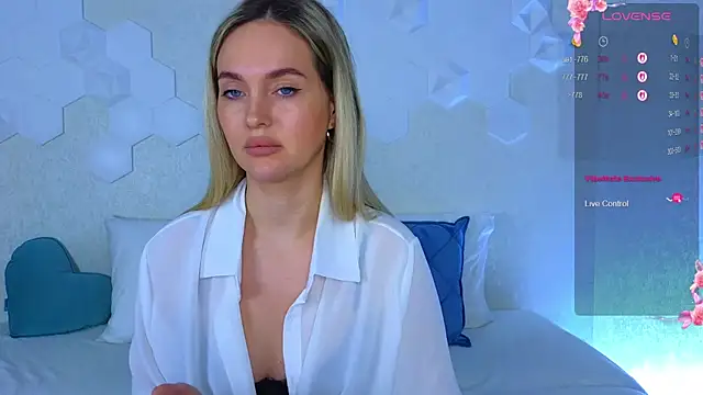 Lynna Sparks online show from November 8, 2025, 1:20 am