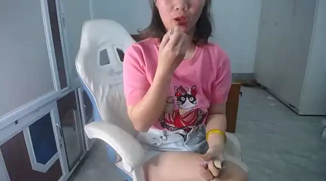 Snapshot of Susu204 chatting on March 21, 2025, 4:49 am Susu204 online show from March 21, 2025, 4:49 am