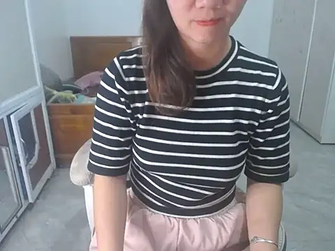 Snapshot of Susu204 chatting on October 27, 2025, 7:31 am Susu204 online show from October 27, 2025, 7:31 am