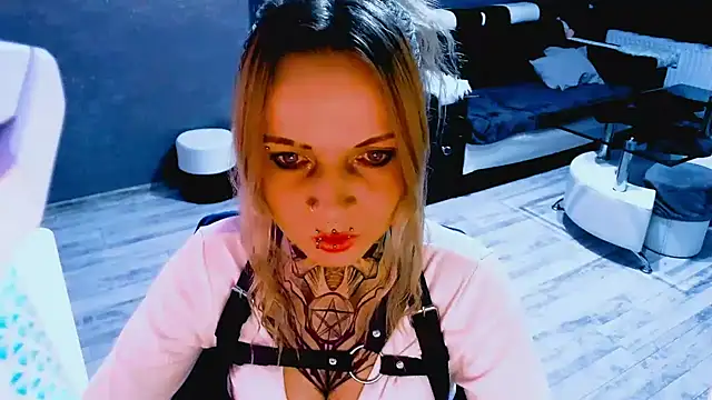 InesGold online show from February 4, 2026, 9:21 pm