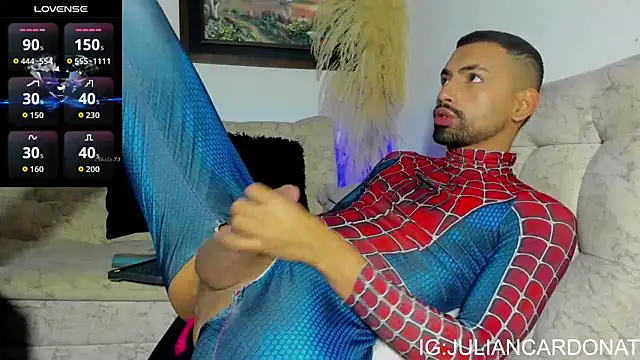 Snapshot of Andrew_x777 chatting on April 1, 2026, 1:12 pm Andrew x777 online show from April 1, 2026, 1:12 pm