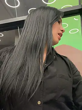 Sara luna  online show from July 16, 2026, 12:07 am