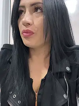 Sara luna  online show from July 31, 2026, 9:56 pm